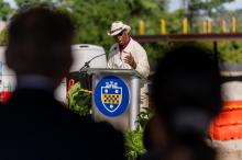 Reverend Michael Murray Sr. of the Hazelwood Greater Community Collaborative speaks at the BioForge “topping off” ceremony on Friday, Sept. 6. 